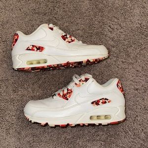 Women’s Pink Camouflage Nike Air Max Shoes
